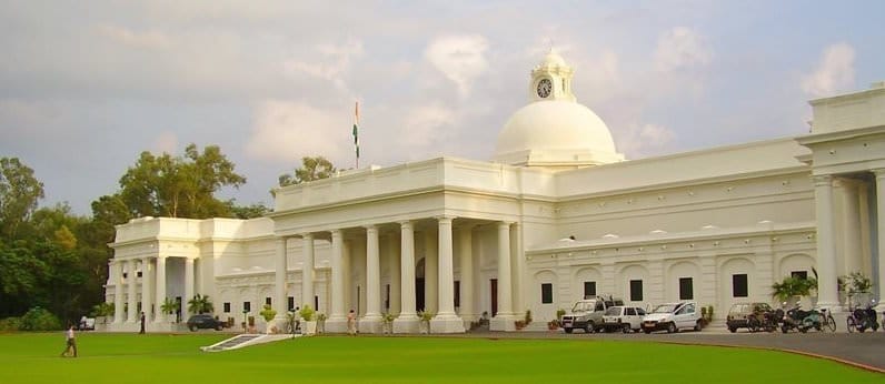 IIT Roorkee awarded CII Grand Prize as Top Innovative Institute1