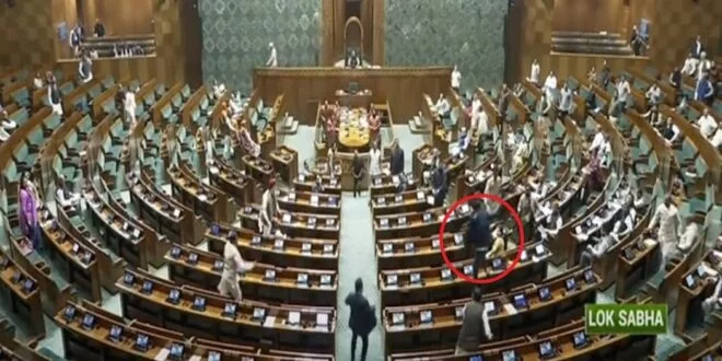 Big security lapse in Lok Sabha, two people jumped from the audience gallery