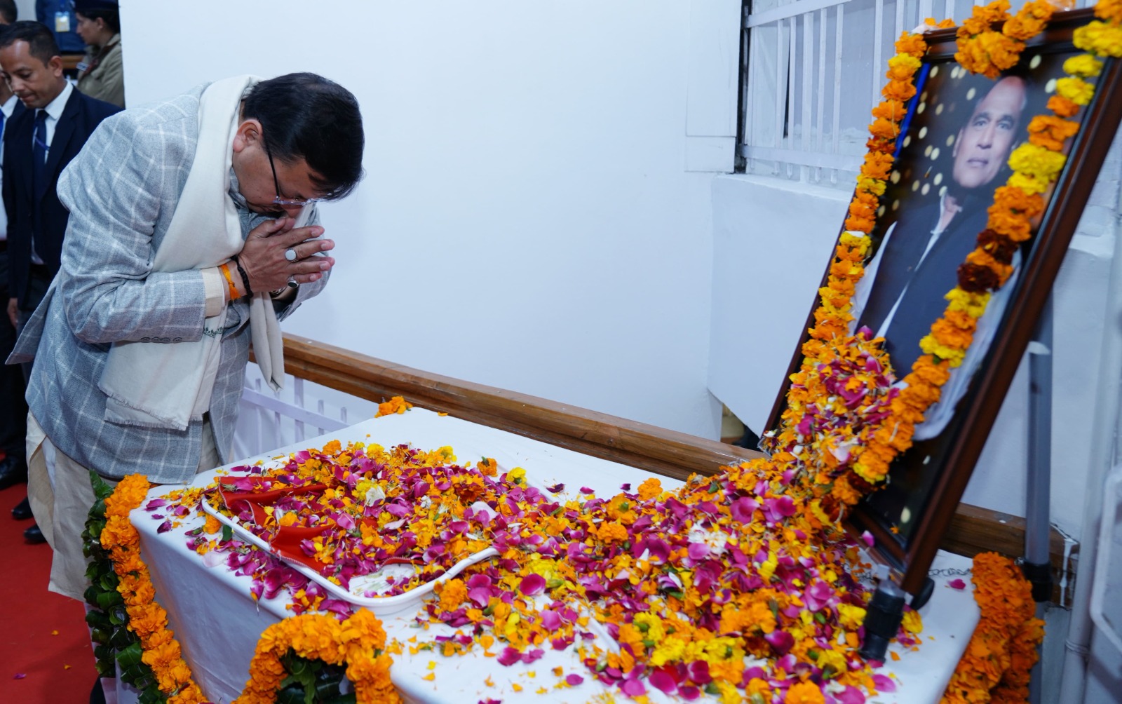 Tributes paid to deceased members on the first day of the special session of the Assembly