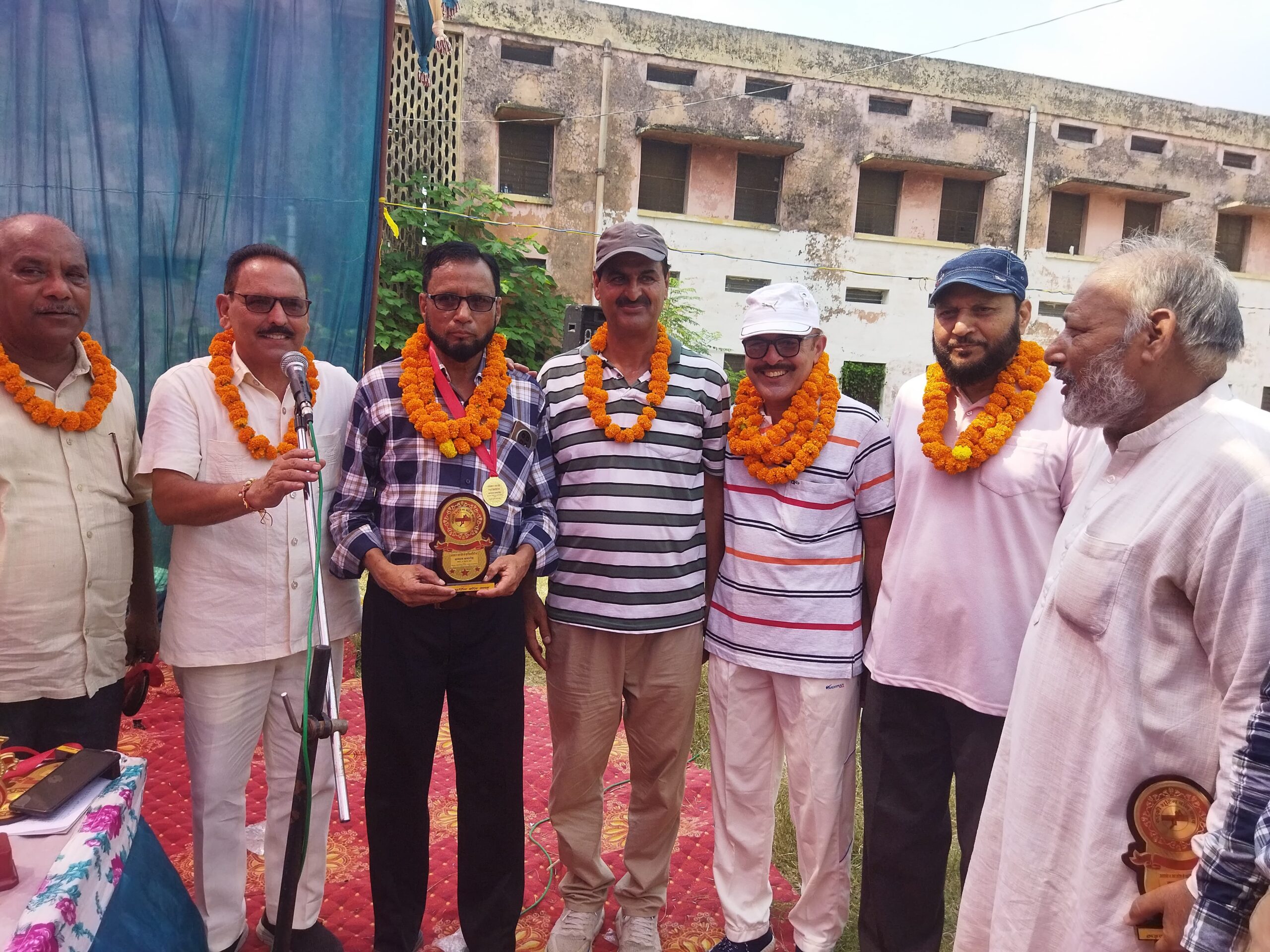 Former shooting ball players of Uttar Pradesh and Uttarakhand honored