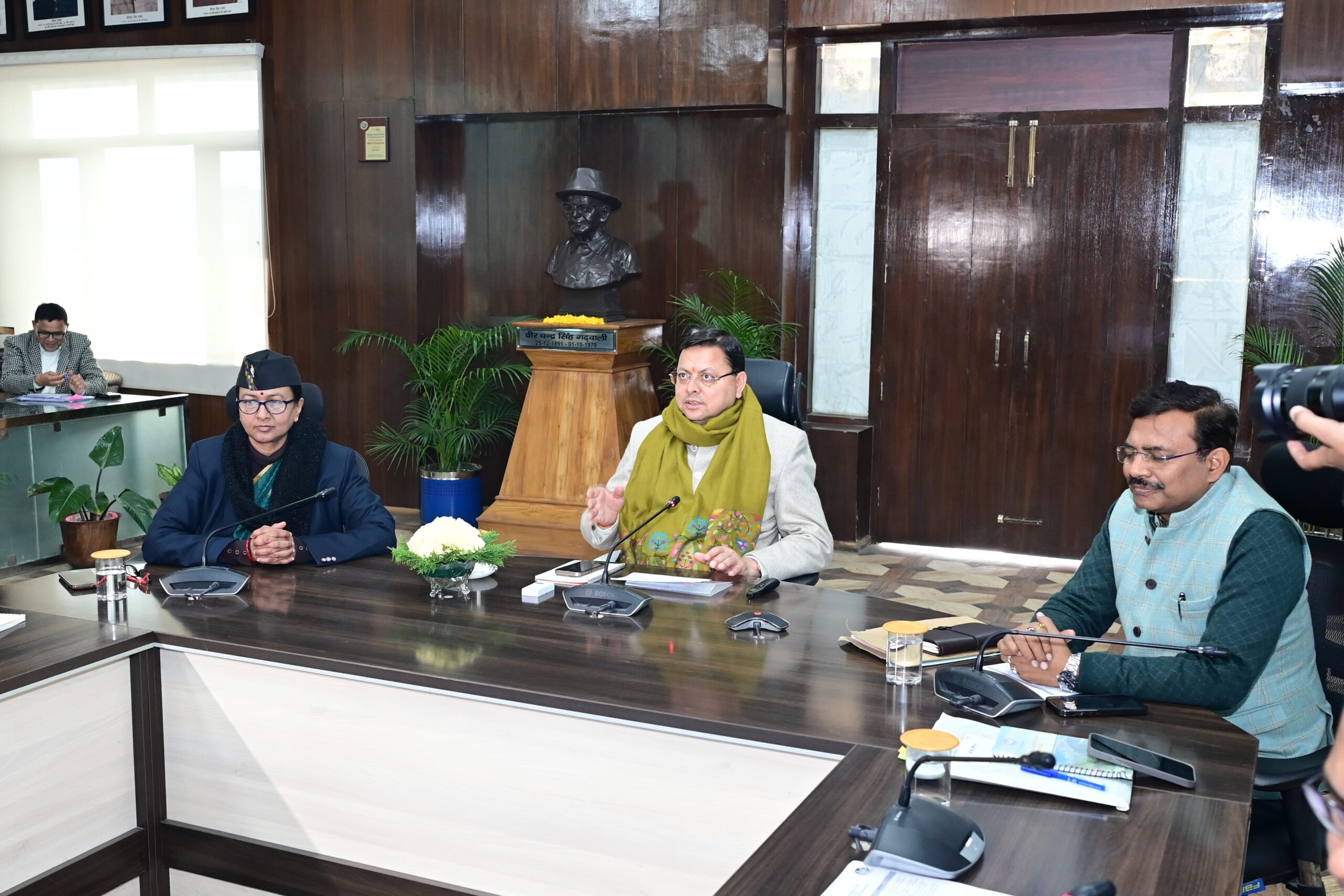 Chief Minister Dhami launched various digital projects