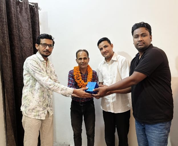Talented singer Asad Usmani was honored